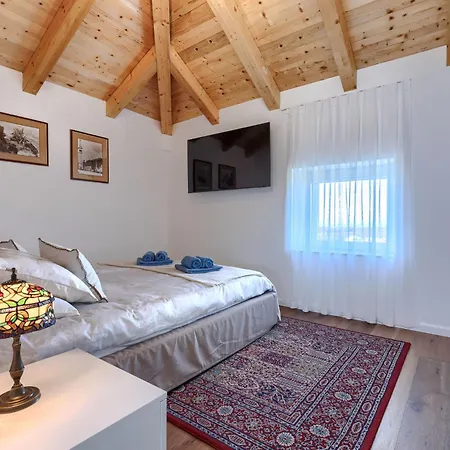 Rinata By Interhome בית נופש