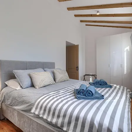 בית נופש Rinata By Interhome *