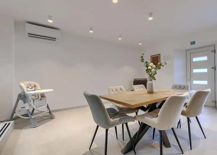בית נופש Rinata By Interhome Novigrad Istria